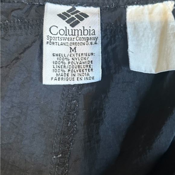 Vintage Columbia Black Nylon Shorts Womens M Y2K Hiking Outdoor Gorpcore - Picture 7 of 11